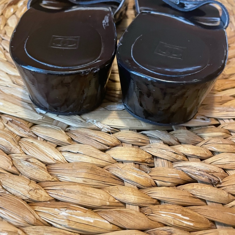 CHANEL Wood Sandal. Size 38 - Picture 4 of 9